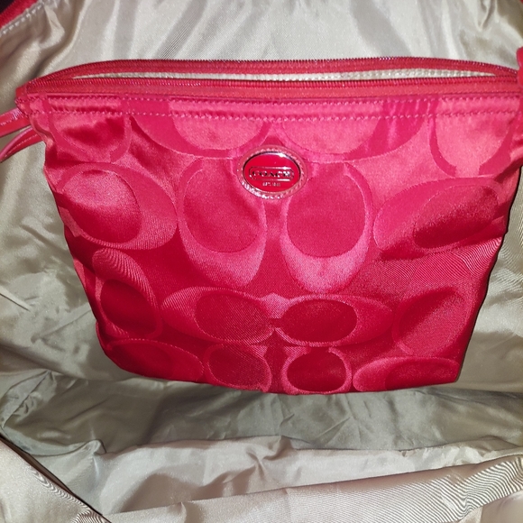 Coach Nylon Packable Weekender Bag - RED ❤ - Picture 12 of 15